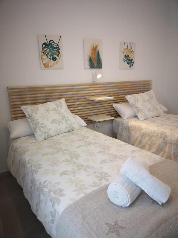 Apartamento Suite Arco De La Villa,Solo Familia Y Parejas,Parking Gratuito 科尼尔-德拉弗龙特拉 外观 照片