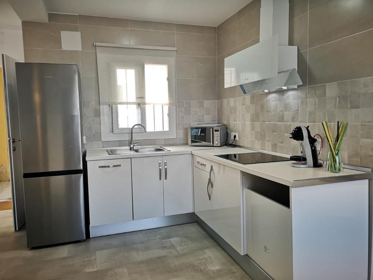 Apartamento Suite Arco De La Villa,Solo Familia Y Parejas,Parking Gratuito 科尼尔-德拉弗龙特拉 外观 照片