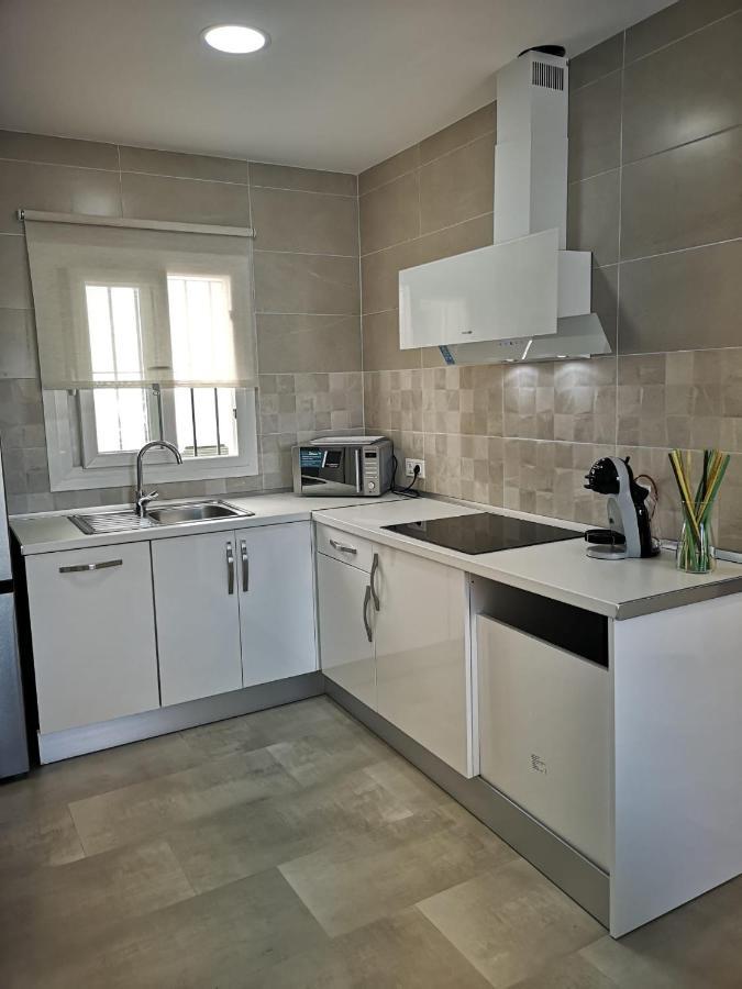 Apartamento Suite Arco De La Villa,Solo Familia Y Parejas,Parking Gratuito 科尼尔-德拉弗龙特拉 外观 照片