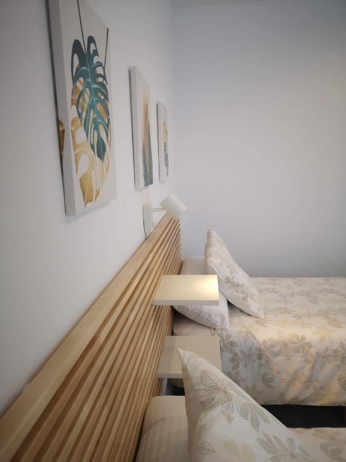 Apartamento Suite Arco De La Villa,Solo Familia Y Parejas,Parking Gratuito 科尼尔-德拉弗龙特拉 外观 照片