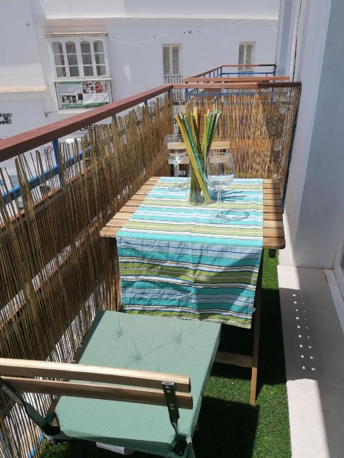 Apartamento Suite Arco De La Villa,Solo Familia Y Parejas,Parking Gratuito 科尼尔-德拉弗龙特拉 外观 照片